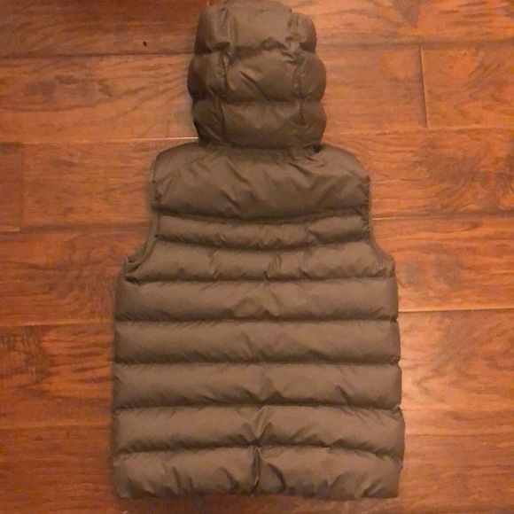 ❗️NWT NIKE BOYS or GIRLS PUFFER VEST SIZE M NEW WITH TAG - Picture 6 of 6